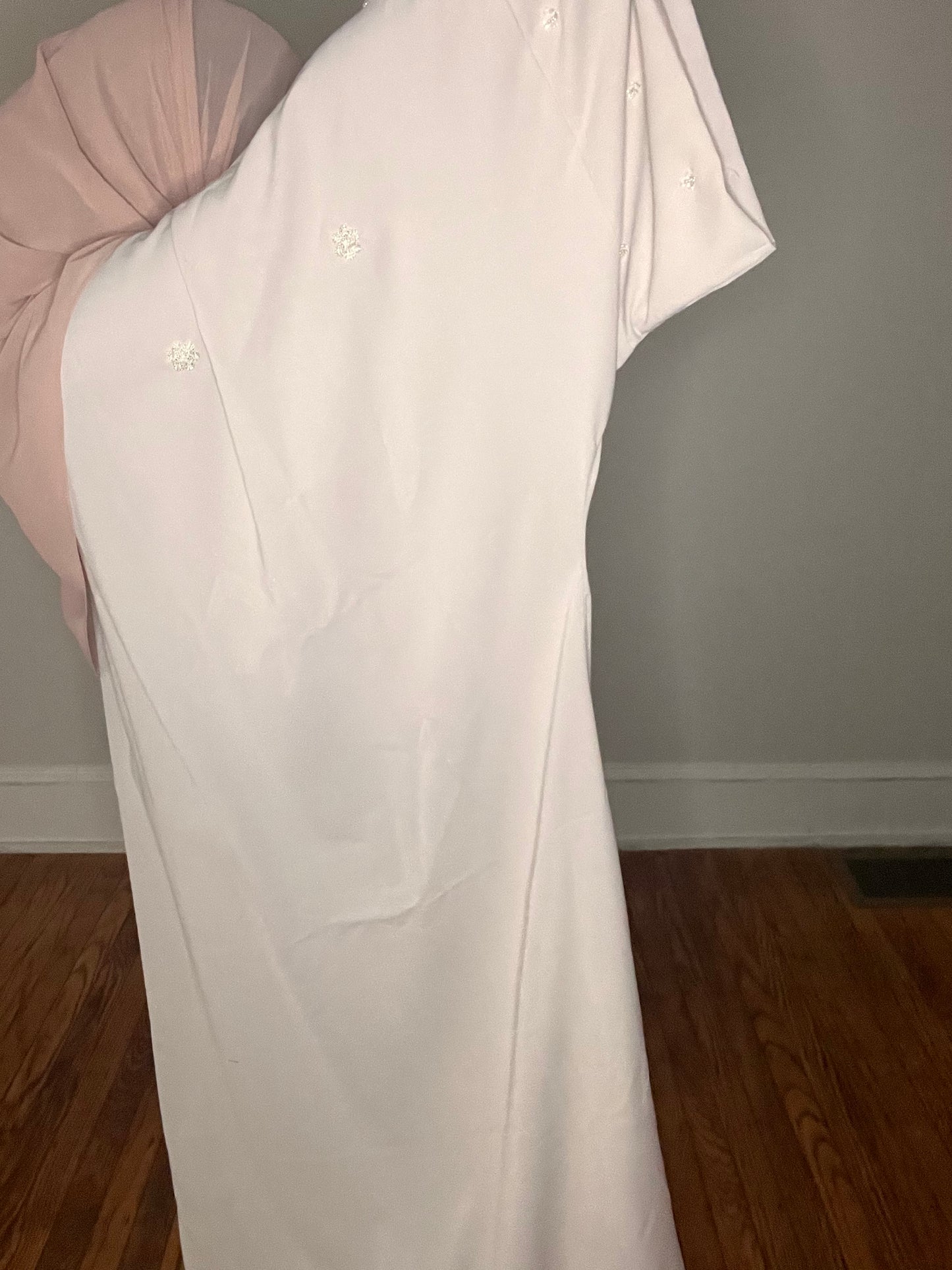 Wide Abaya - Crystal Detail (Ivory Pink)