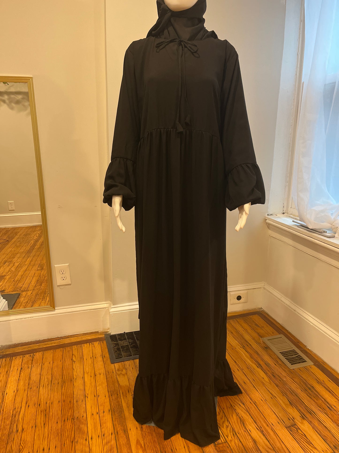 Tiered Ruffle Bottom Abaya Set (Black)