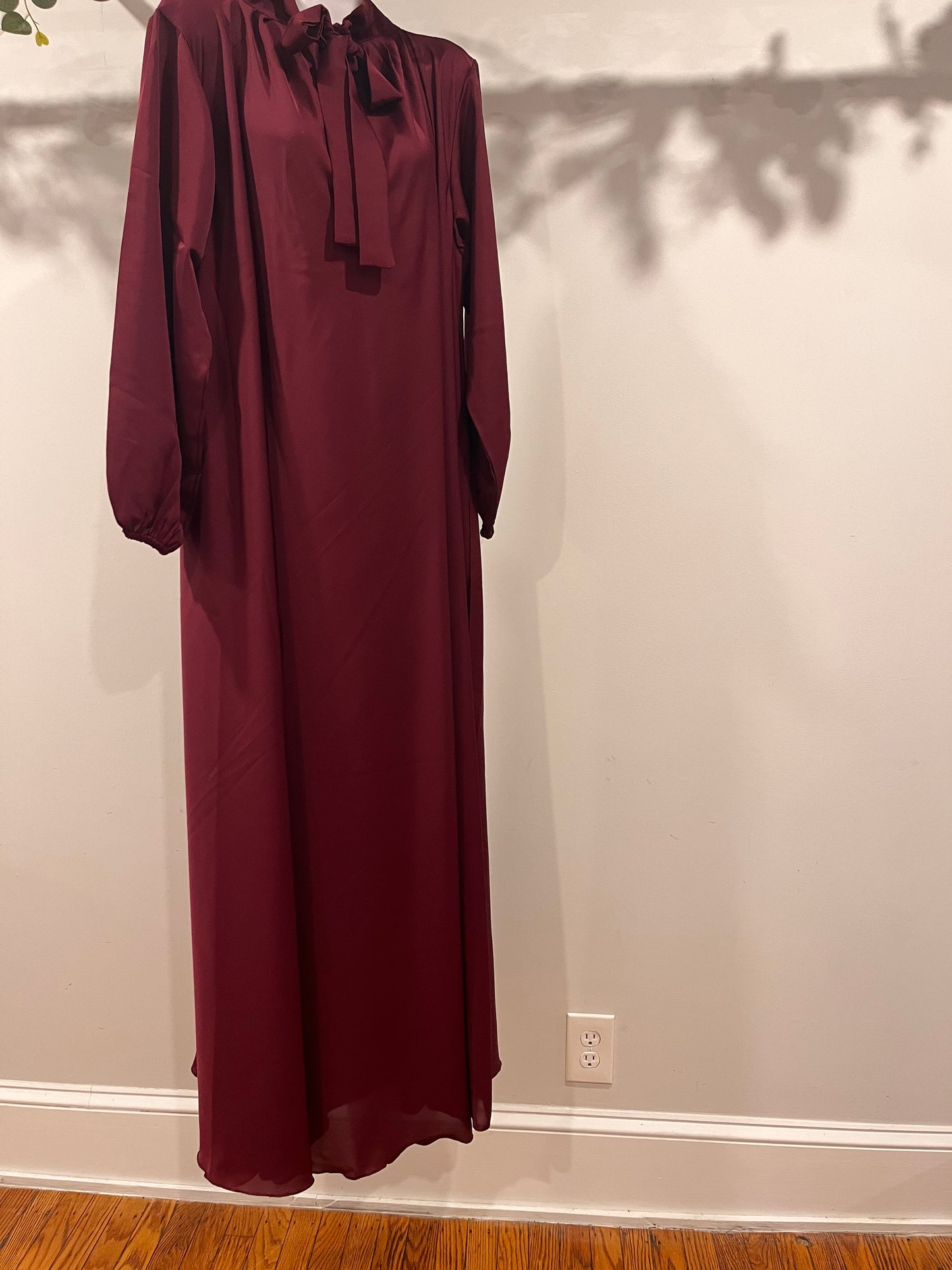 Maroon - Bow Abaya