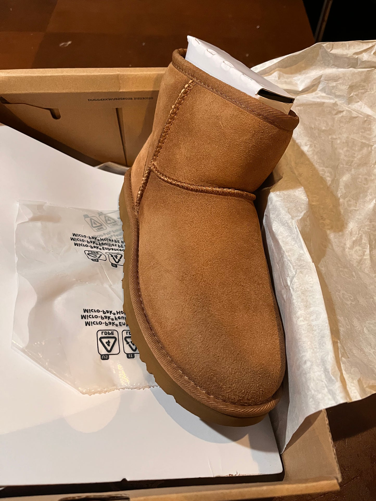 New Classic Ugg Size 6