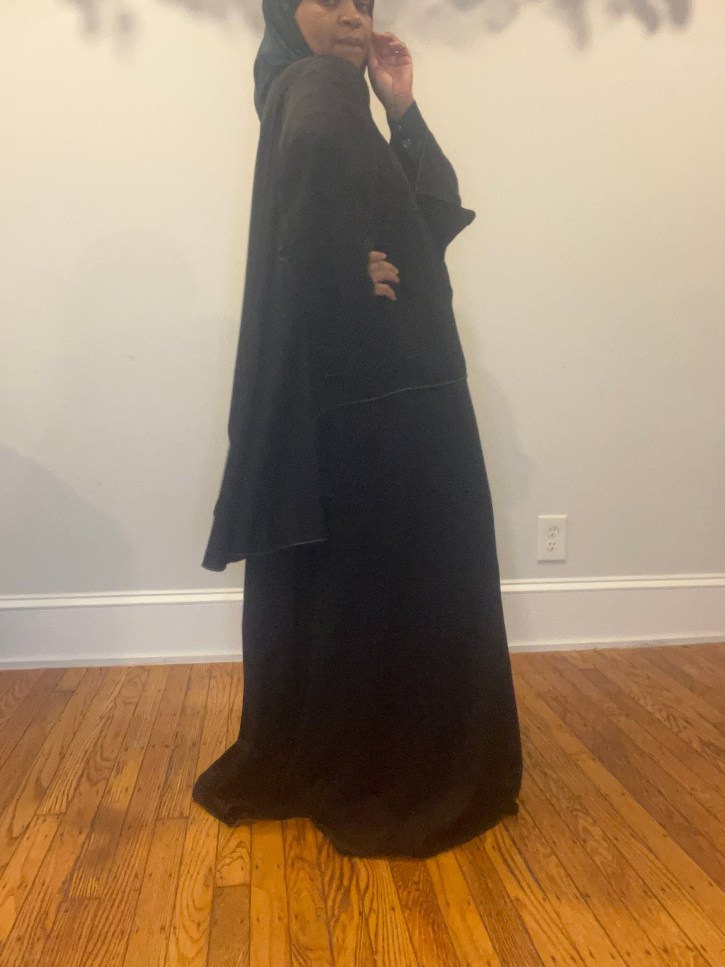 Black - Overlock Abaya