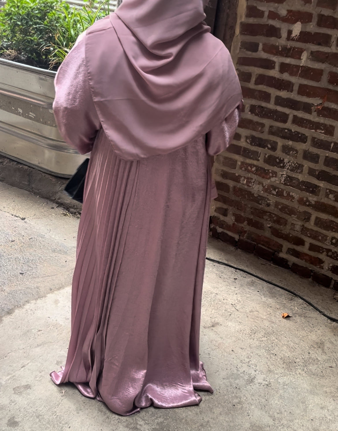 Amira-Half Pleated Abaya Set